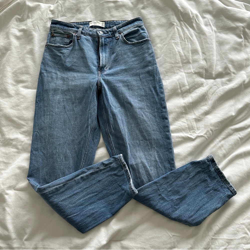 Abercrombie Mom Jean High Rise